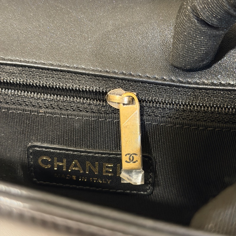 #全網最低 #99新閒置 #專櫃25萬 香奈兒黑金Leboy28中號-23