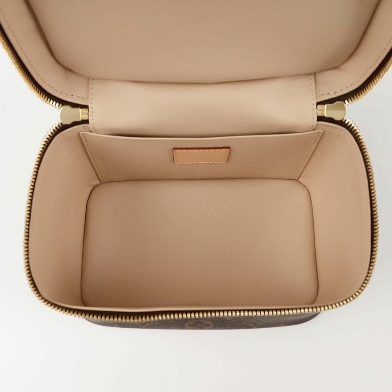 LOUIS VUITTON M44495 精緻迷你化妝包-8