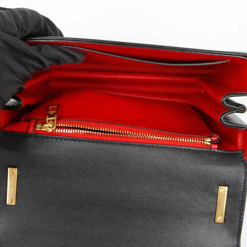 VALENTINO V 標誌鉚釘肩背包 0B0J96-10