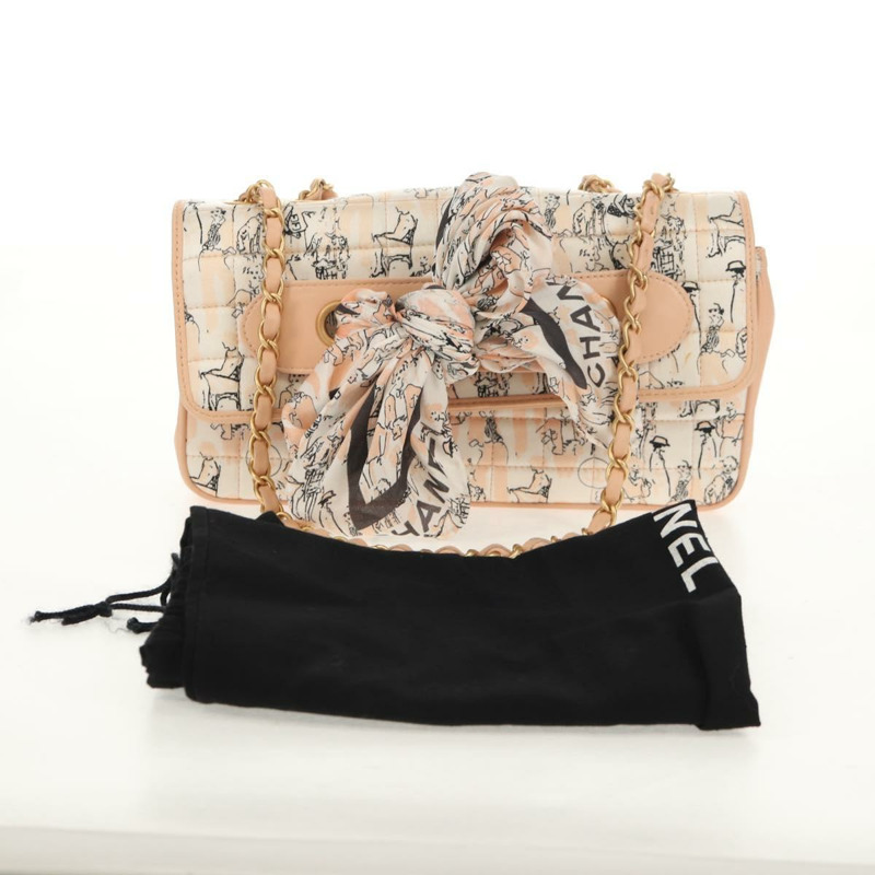 【日本直送】香奈兒 Choco Bar 鏈條肩背包，絲綢粉紅色，金色雙C標誌，正品編號 144881SAV-11