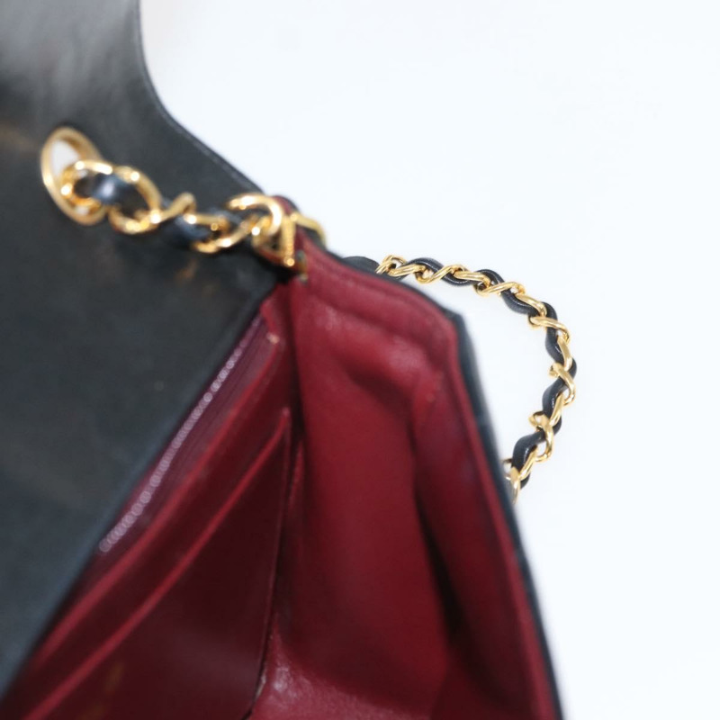 【日本直送】香奈兒 (CHANEL) 絎縫鏈條 Diana 單肩包,羊皮材質,黑色,金色雙C標誌,正品 ka115V-23