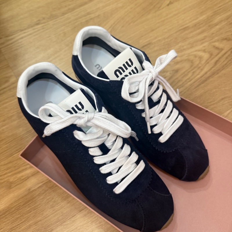 miu miu Plume 麂皮運動鞋 全新-4