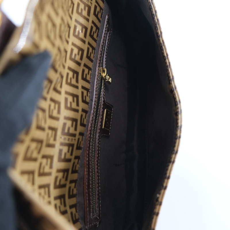 Fendi水晶皮法棍包-5