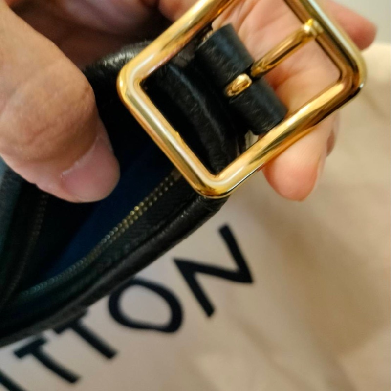 二手LV/路易威登女士CARRYALL MM黑色粒面壓紋牛皮金色拉鏈開合單肩包-21