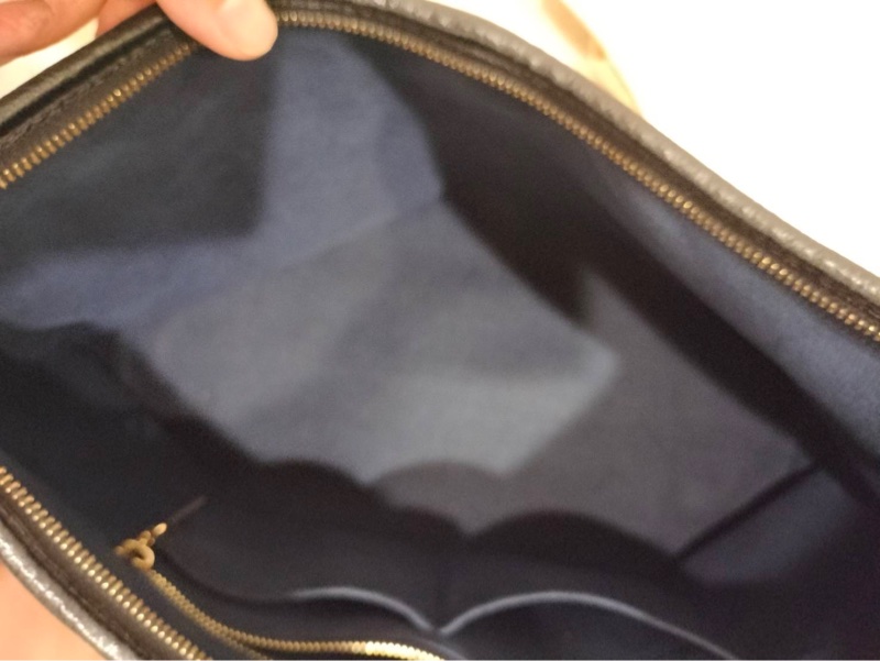 二手LV/路易威登女士CARRYALL MM黑色粒面壓紋牛皮金色拉鏈開合單肩包-20