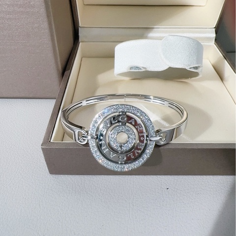 Bvlgari寶格麗 格麗帕蓮輪系列 白金手鐲，18號，市面上非常少見，2013年購入，老款沒有編碼