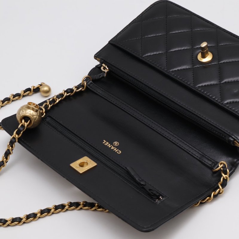 CHANEL 經典羊皮WOC - 金球黑金-4