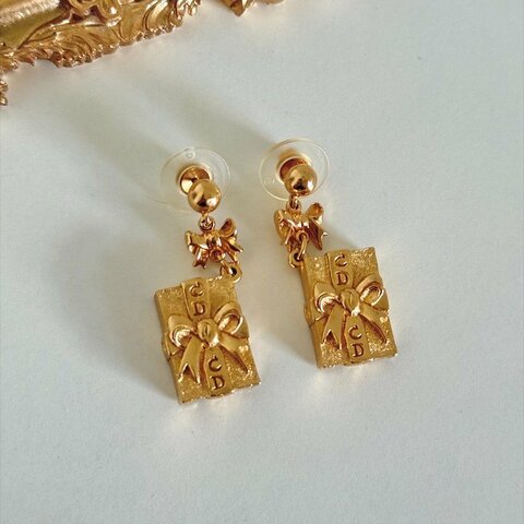 𝐃𝐈𝐎𝐑金色蝴蝶結𝐂𝐃耳針