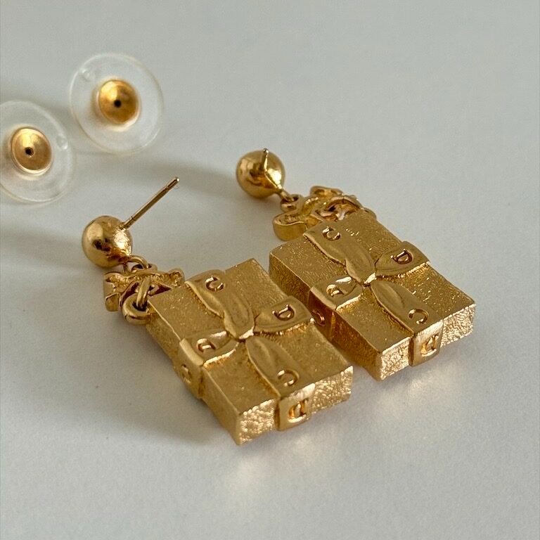 𝐃𝐈𝐎𝐑金色蝴蝶結𝐂𝐃耳針-3