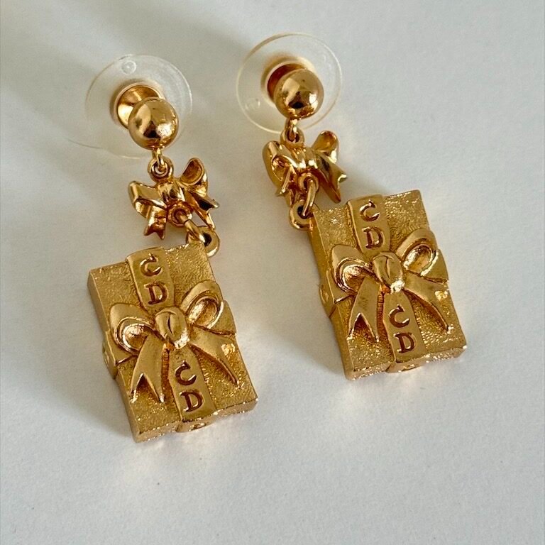 𝐃𝐈𝐎𝐑金色蝴蝶結𝐂𝐃耳針-5