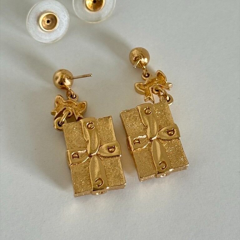 𝐃𝐈𝐎𝐑金色蝴蝶結𝐂𝐃耳針-6