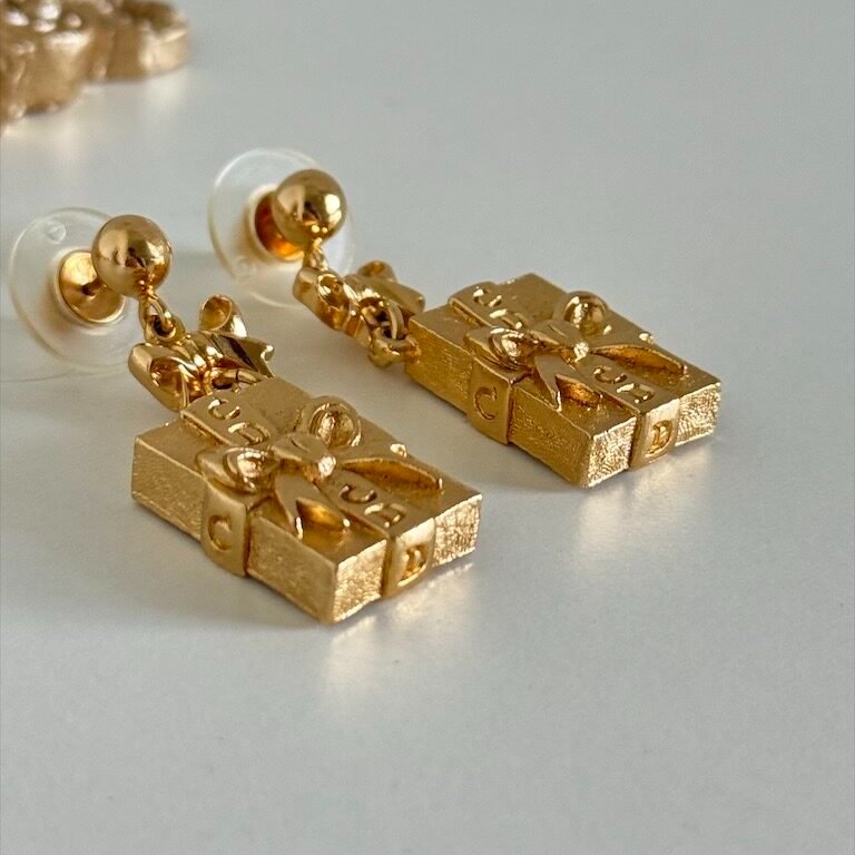 𝐃𝐈𝐎𝐑金色蝴蝶結𝐂𝐃耳針-7