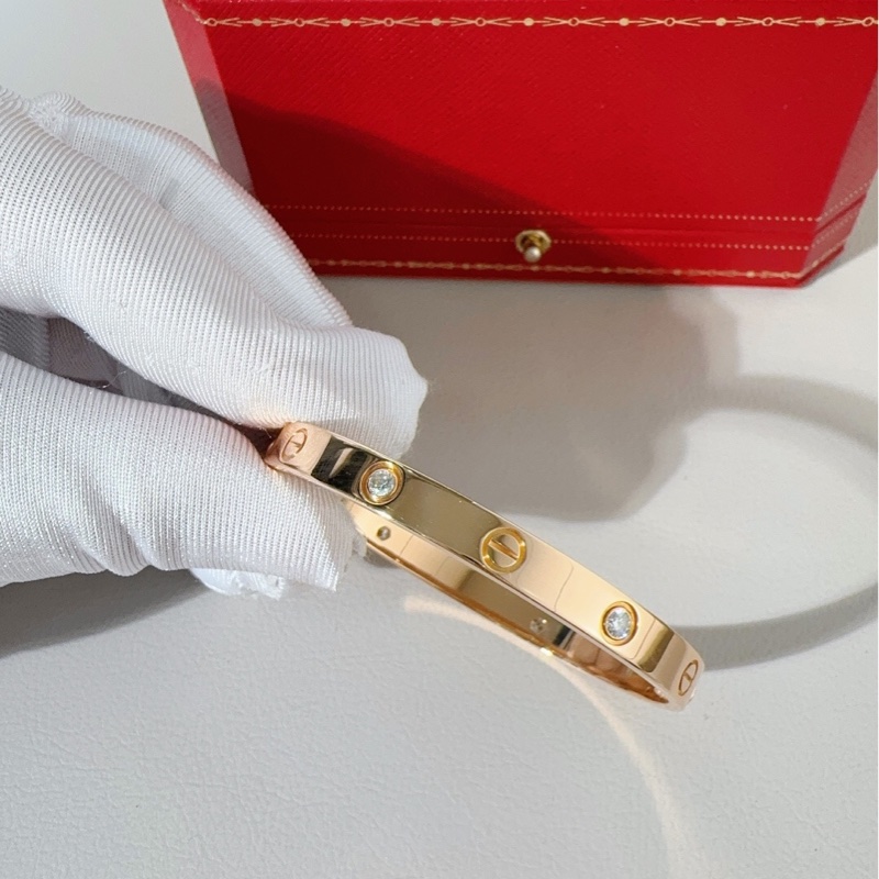 Cartier卡地亞 love系列 玫瑰金四鑽手鐲，寬版第二代，17號，2010年12月購入-1