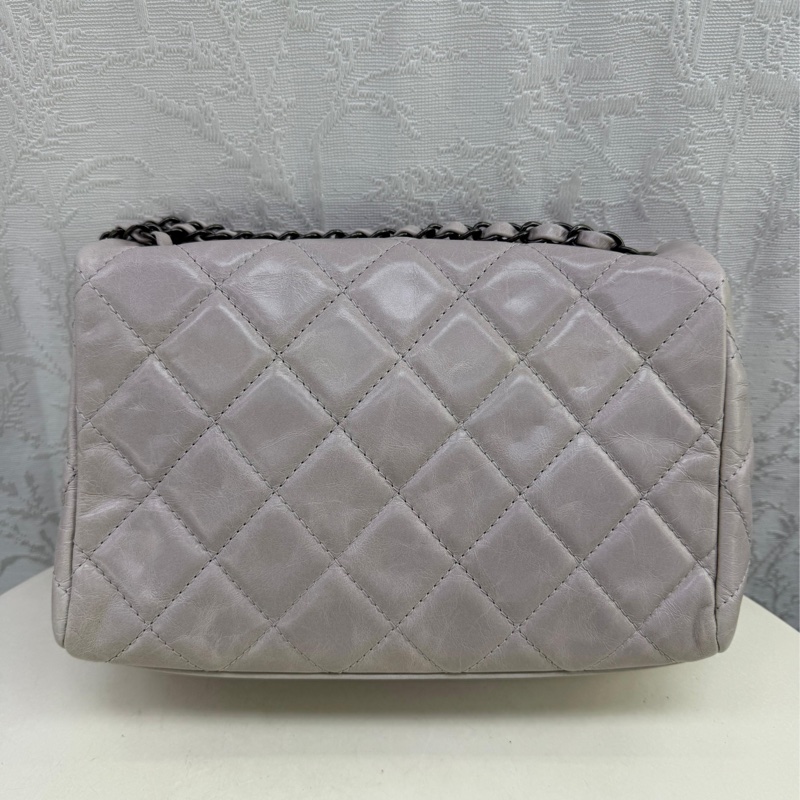 classic flap bag chanel-1