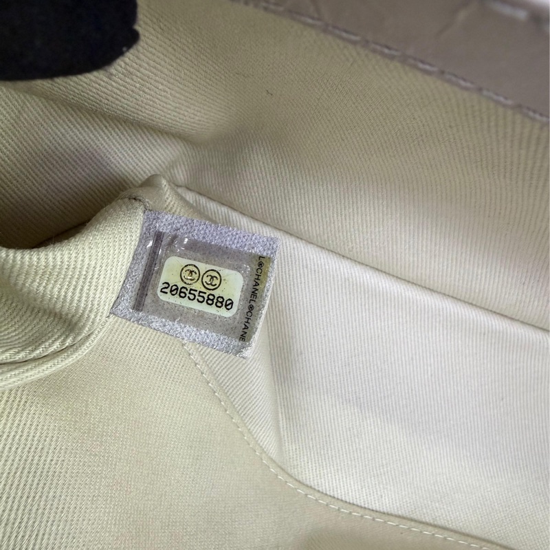 classic flap bag chanel-10