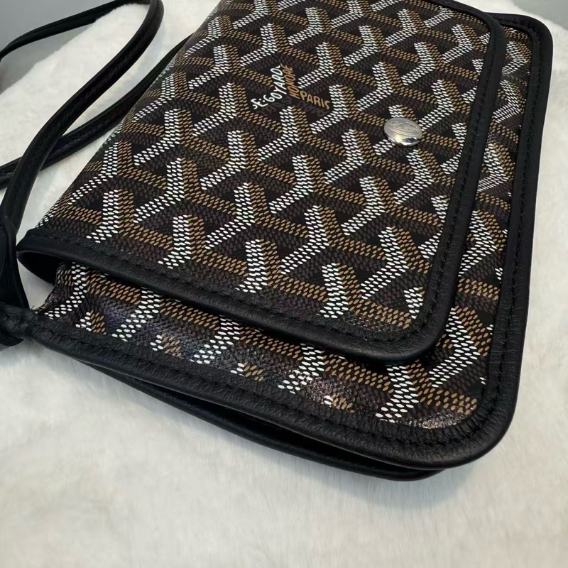 Goyard Plumet 信封包-3