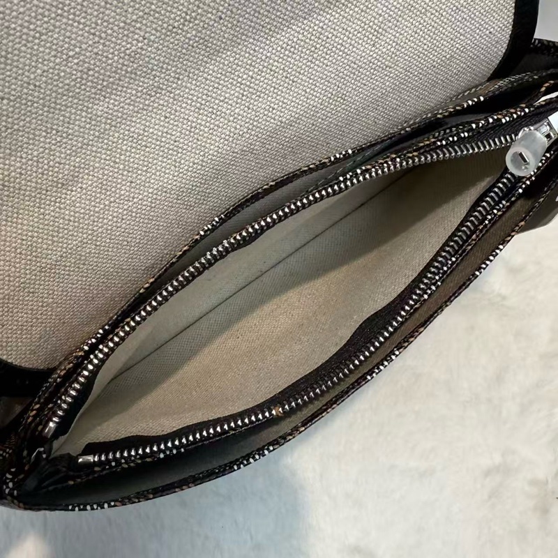 Goyard Plumet 信封包-4