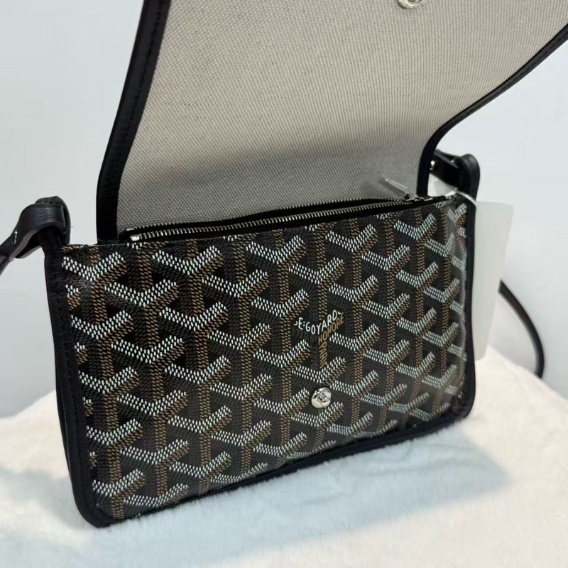 Goyard Plumet 信封包-6