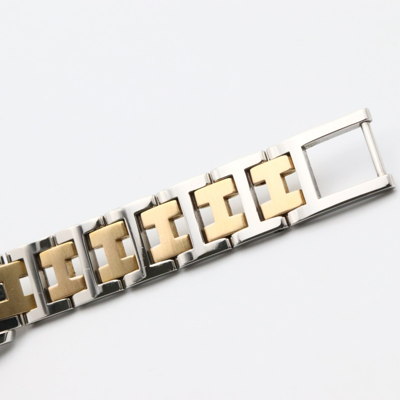 愛馬仕 Clipper 系列腕錶，鍍金不鏽鋼材質，女士款，象牙色，CL3.240-12