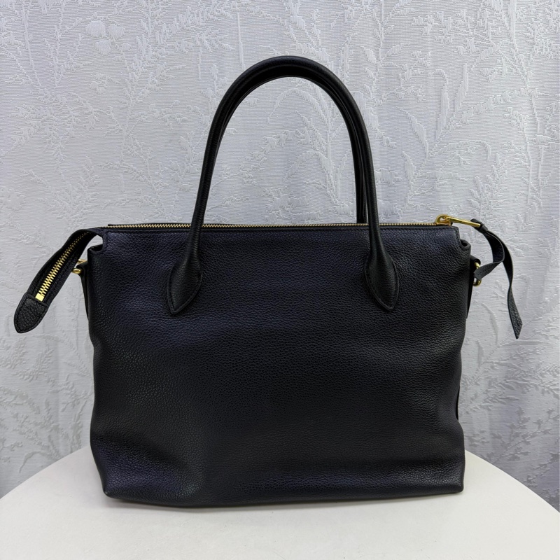 Prada Vitello Dino Leather Handbag Black-6