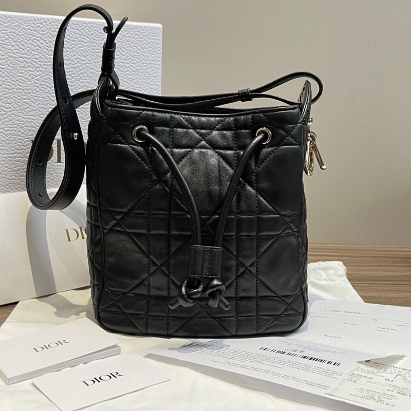 DIOR D-Motion黑金小號藤格紋羊皮抽繩肩背斜背水桶包18*20*11 98新配件盒子塵袋購證-0
