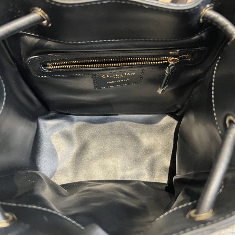 DIOR D-Motion黑金小號藤格紋羊皮抽繩肩背斜背水桶包18*20*11 98新配件盒子塵袋購證-5