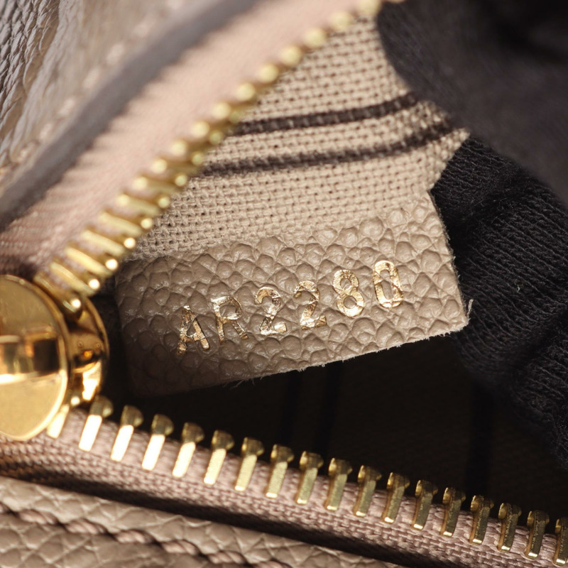 路易威登 Pochette Metis 中斜背包手提包 M44881M onogram Empreinte 米色-4