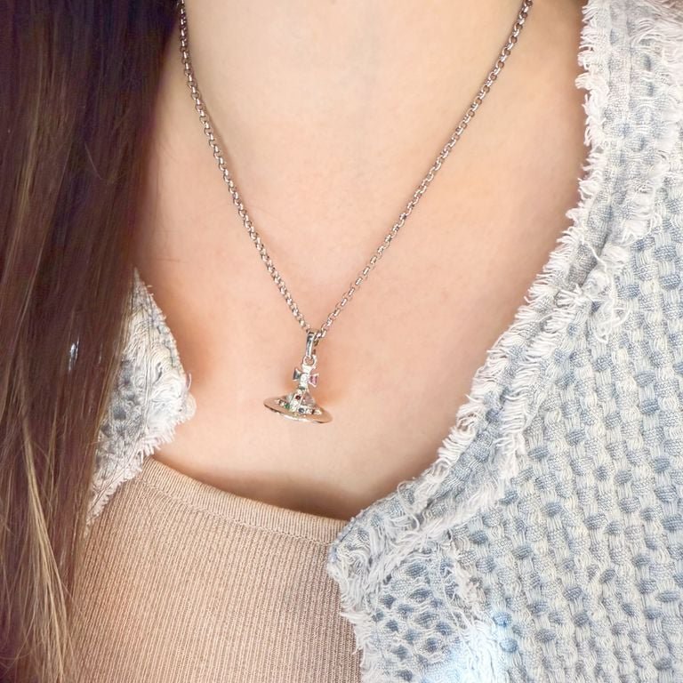 Vivienne Westwood 3D necklace-5