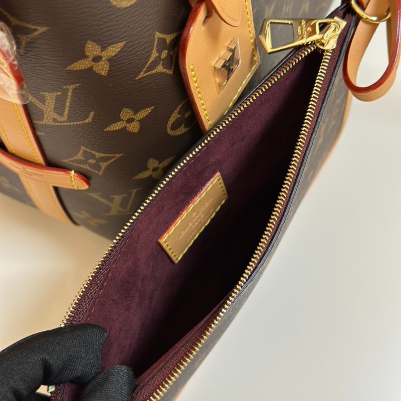 LOUIS VUITTON CarryAll PM-7