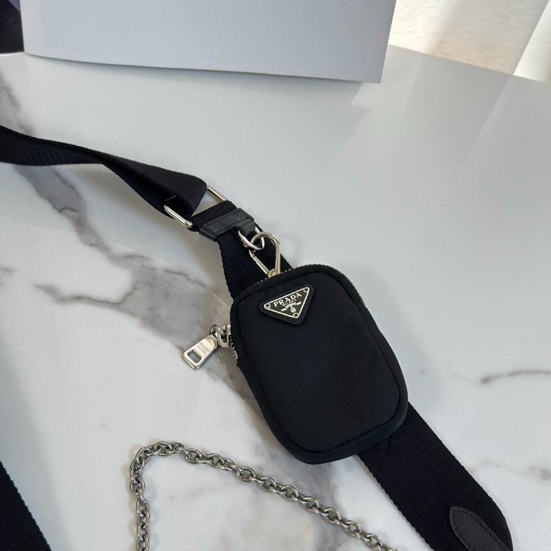 PRADA 經典三合一尼龍斜背包 - 黑銀-6