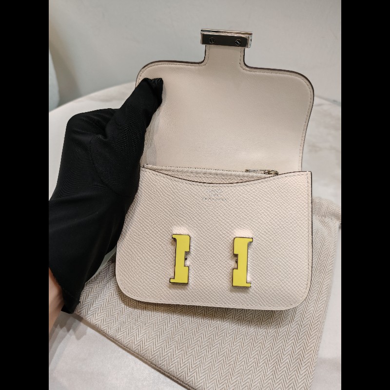 Hermes Constance slim-9