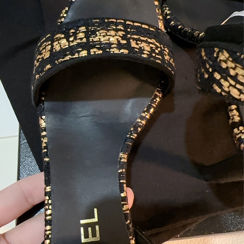 Chanel 經典織布高跟涼鞋95成新 37號-11