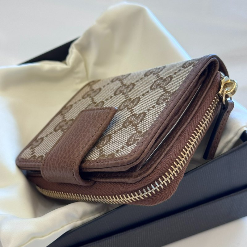 *SHIHNA名牌精品* GUCCI 雙G緹花 8卡短夾-2