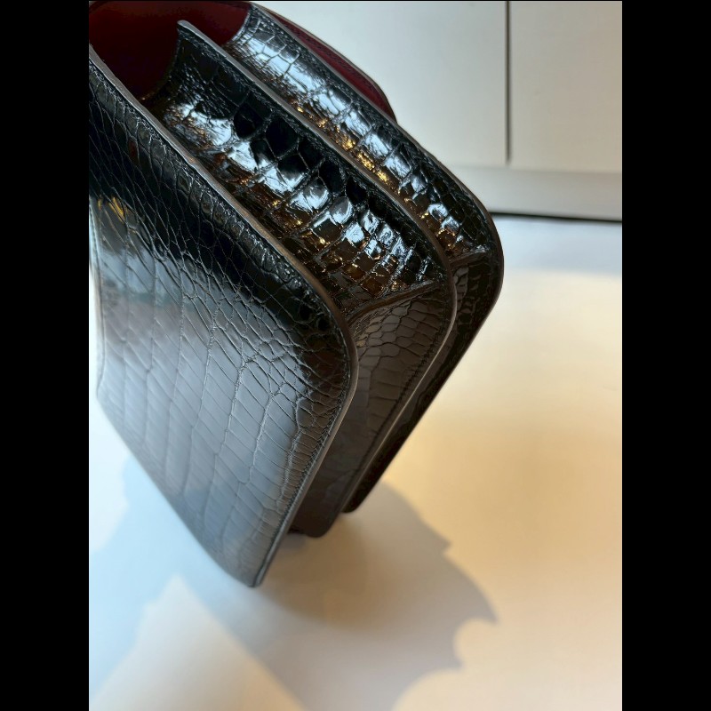 Hermes 金釦黑亮鱷魚皮康康包 constance 23-13