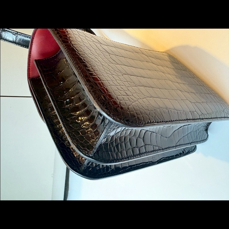 Hermes 金釦黑亮鱷魚皮康康包 constance 23-15