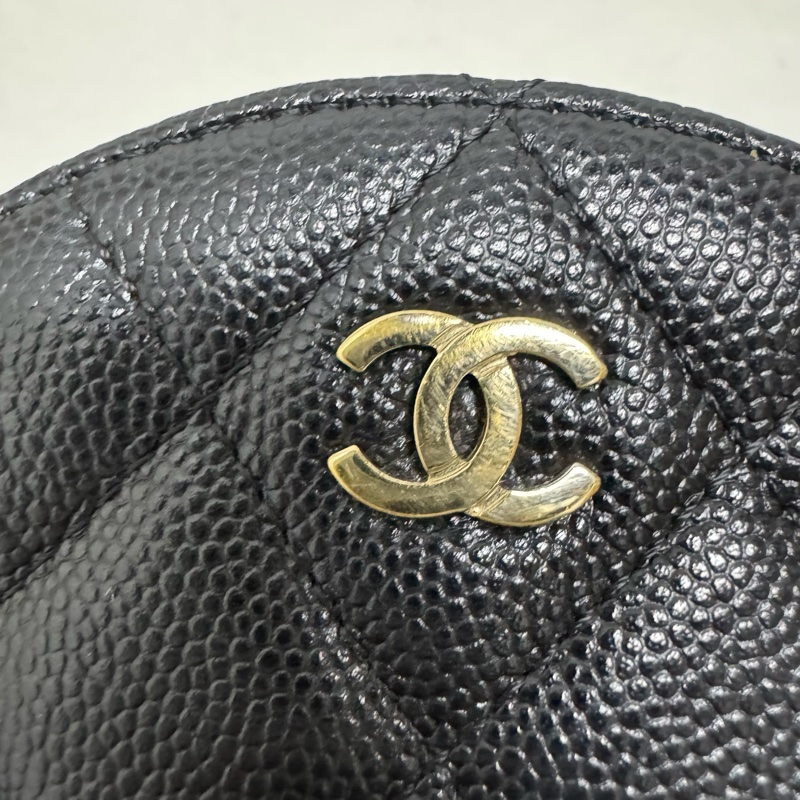 Chanel黑金荔枝牛皮皮穿鏈可愛小圓餅-4