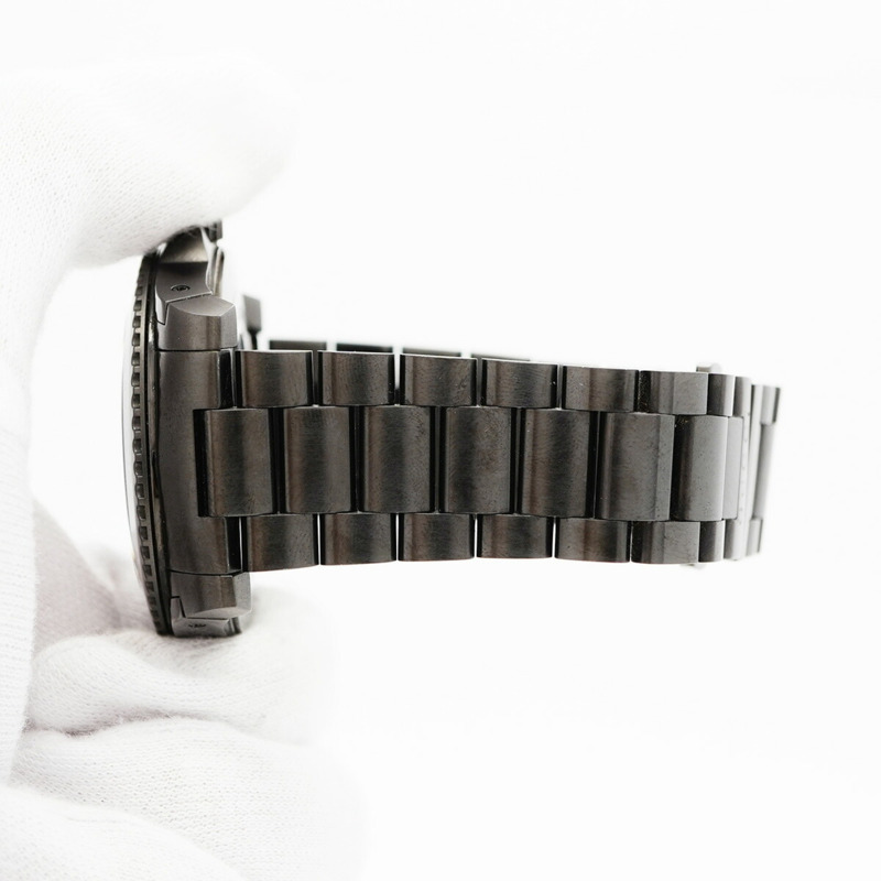 Gucci Dive 136.2 黑色錶盤男士腕錶-5