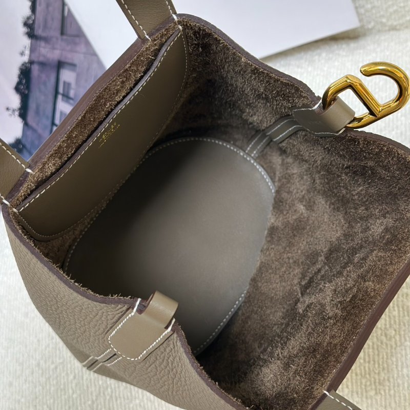 HERMES In the loop 18 - 灰金 W-4