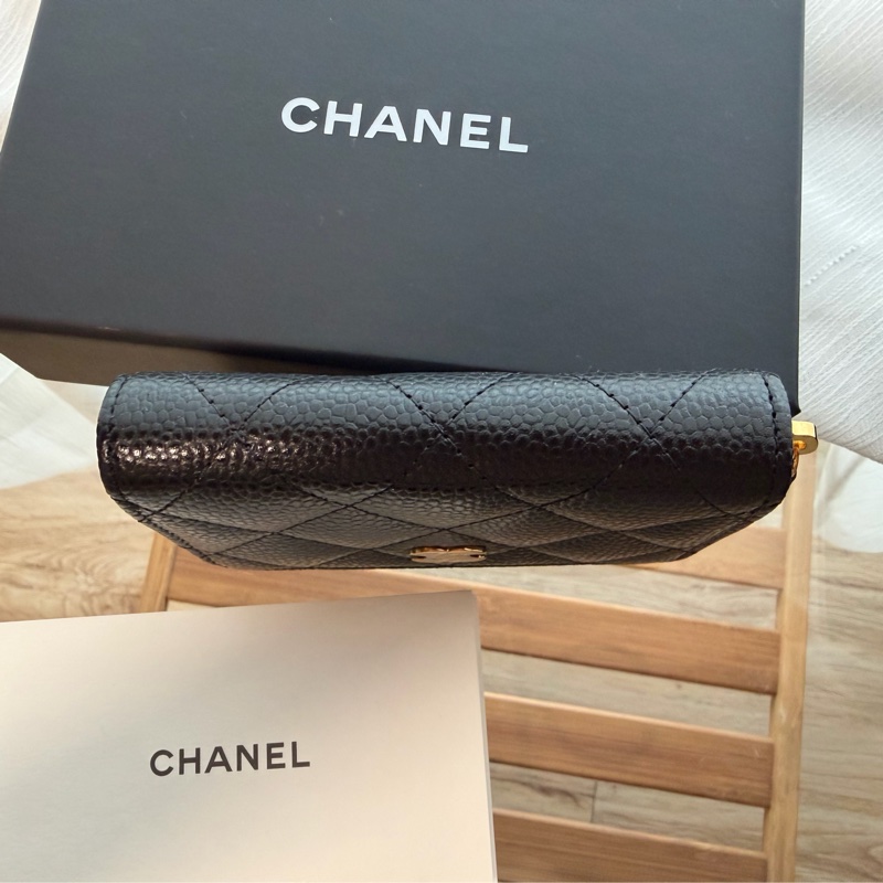 全新 CHANEL荔枝紋牛皮金釦經典拉鍊零錢包-7