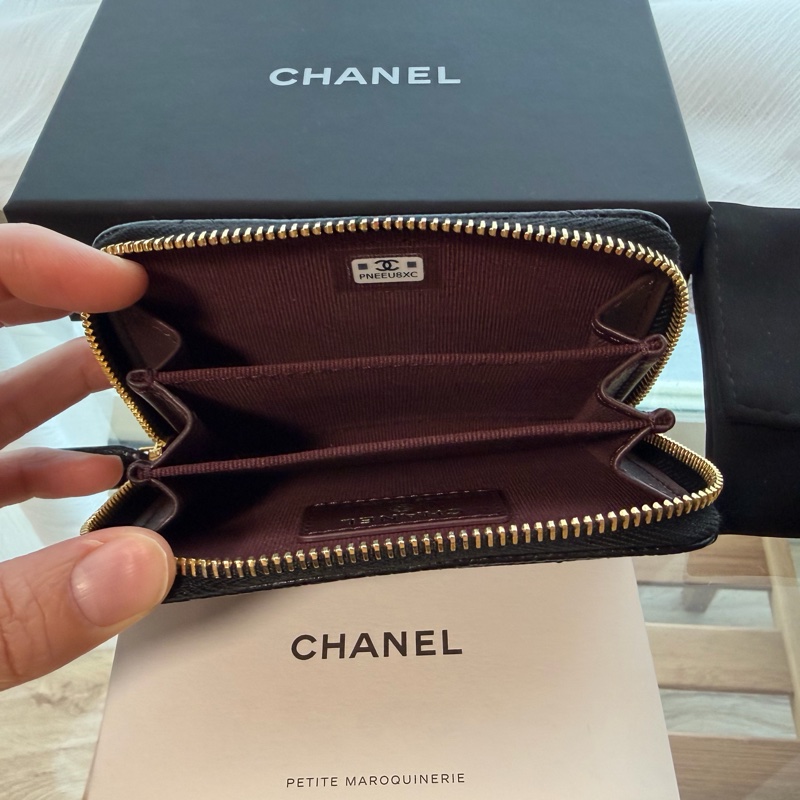 全新 CHANEL荔枝紋牛皮金釦經典拉鍊零錢包-10