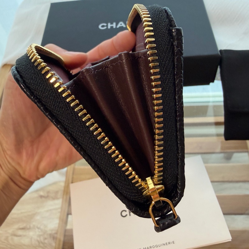 全新 CHANEL荔枝紋牛皮金釦經典拉鍊零錢包-11