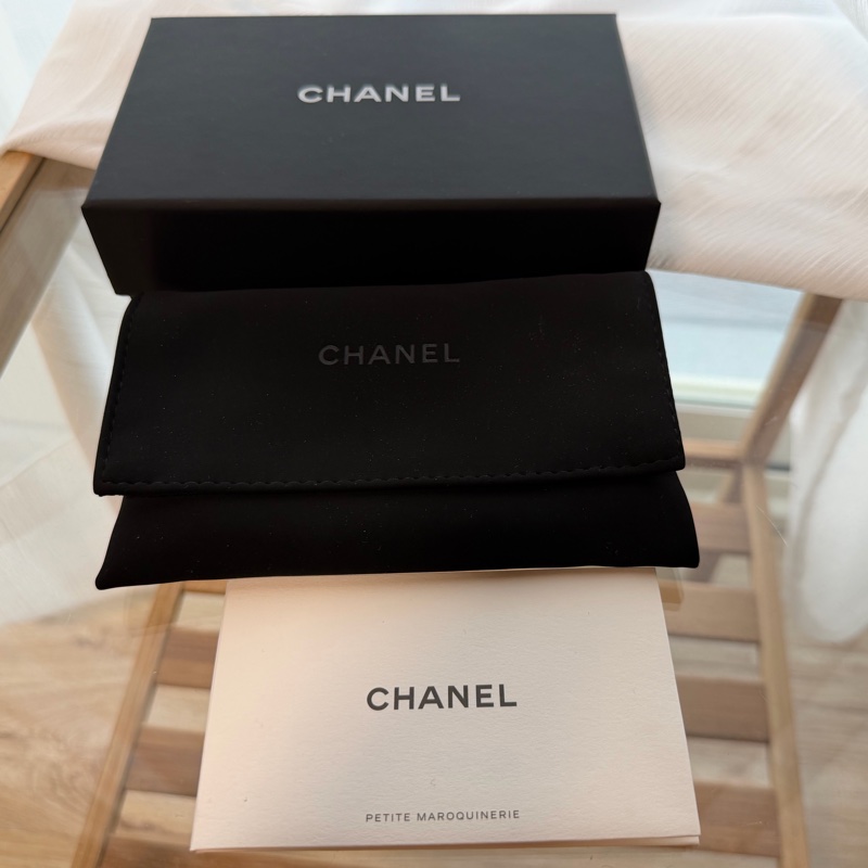 全新 CHANEL荔枝紋牛皮金釦經典拉鍊零錢包-13