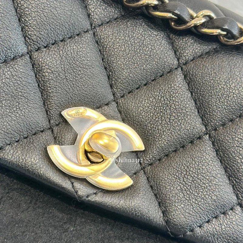 *SHIHNA名牌精品* CHANEL 平面牛皮雙口金釦小青蛙後背包-3