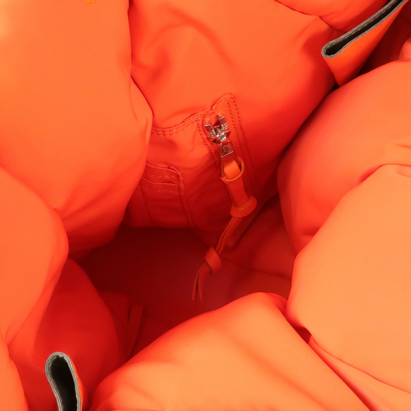 LOEWE 尼龍Hammock Reversible銀扣手挽肩背兩用袋-7