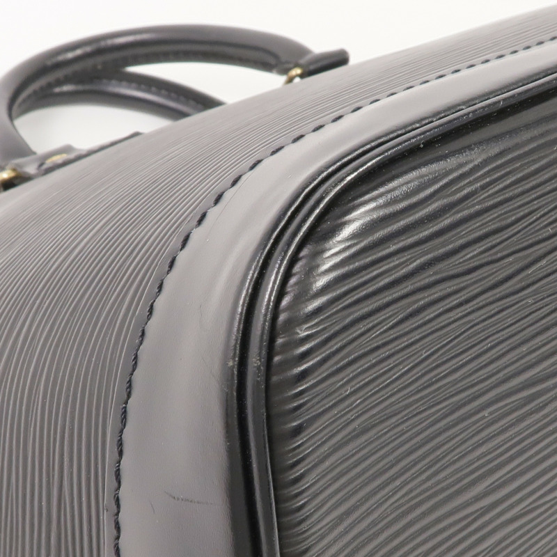 LOUIS VUITTON Epi Alma PM銀扣手挽袋-6