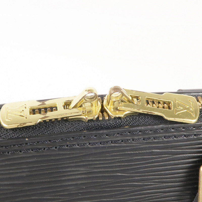 LOUIS VUITTON Epi Alma PM銀扣手挽袋-9