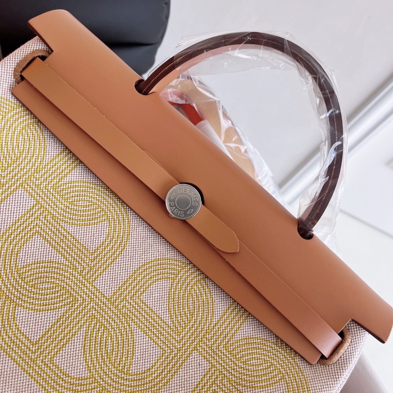 【全新品】HERMES愛馬仕 Herbag Zip 31  B刻限量版猪鼻子賽道 金扣金棕配色-9