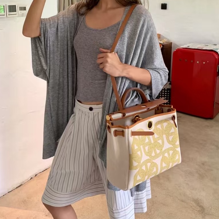 【全新品】HERMES愛馬仕 Herbag Zip 31  B刻限量版猪鼻子賽道 金扣金棕配色-16