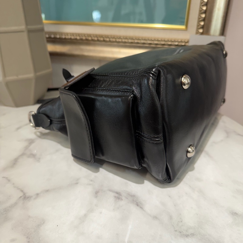 LV 黑羊皮CarryAll CargoVibe PM銀釦肩斜背包M24861-4