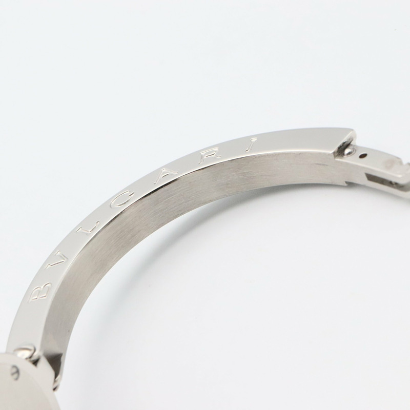 寶格麗 B-zero1 系列腕錶，不鏽鋼材質，女款，白色錶殼，型號 BZ22S-9